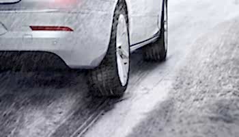  Yağışlı Hava Koşullarında Güvenli Bir Sürüş İçin Uygulanması Gereken Kurallar